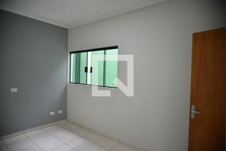 Quarto de casa para alugar com 2 quartos, 95m² em Parque Gerassi, Santo André