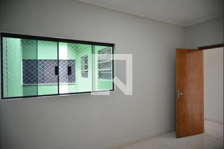Quarto de casa para alugar com 2 quartos, 95m² em Parque Gerassi, Santo André