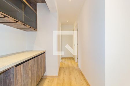 Corredor de apartamento para alugar com 3 quartos, 183m² em Vila Regente Feijó, São Paulo
