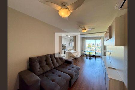 Sala  de apartamento para alugar com 1 quarto, 47m² em Campo Belo, São Paulo