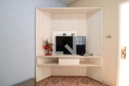 Sala de TV de casa para alugar com 3 quartos, 230m² em Nossa Senhora Aparecida, Uberlândia