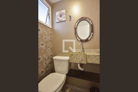 Lavabo de casa de condomínio para alugar com 4 quartos, 200m² em Jardim Ampliacao, São Paulo