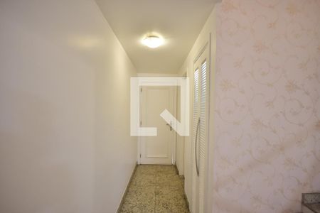 Hall de Entrada de casa de condomínio para alugar com 4 quartos, 200m² em Jardim Ampliacao, São Paulo