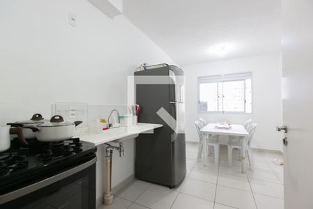 Sala / Cozinha  de apartamento para alugar com 2 quartos, 32m² em Colônia (zona Leste), São Paulo