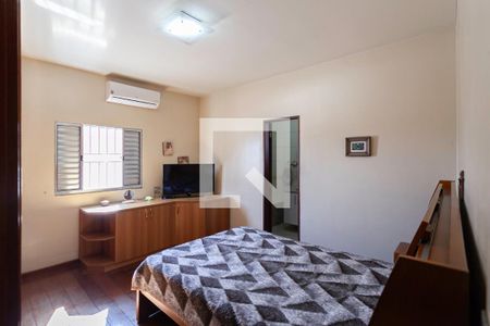 Casa à venda com 3 quartos, 290m² em Santa Monica, Belo Horizonte