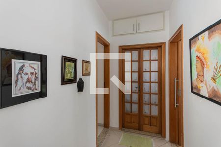 Corredor de casa à venda com 3 quartos, 189m² em Maracanã, Rio de Janeiro