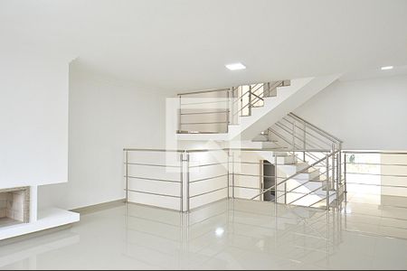 Sala de Estar de casa à venda com 3 quartos, 220m² em Jardim Sabará, Porto Alegre