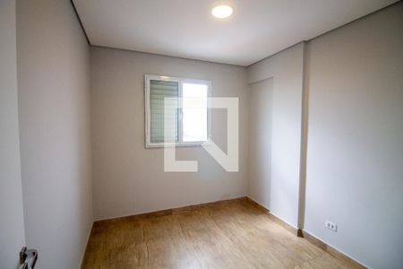 Quarto 2 de apartamento para alugar com 2 quartos, 60m² em Aeroporto, São Paulo