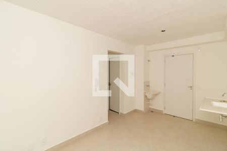 Sala/Cozinha de apartamento para alugar com 2 quartos, 32m² em Parque Novo Mundo, São Paulo