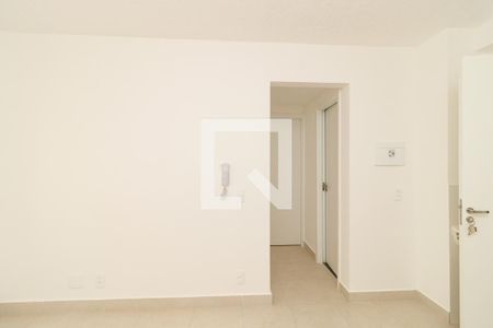 Sala/Cozinha de apartamento para alugar com 2 quartos, 32m² em Parque Novo Mundo, São Paulo