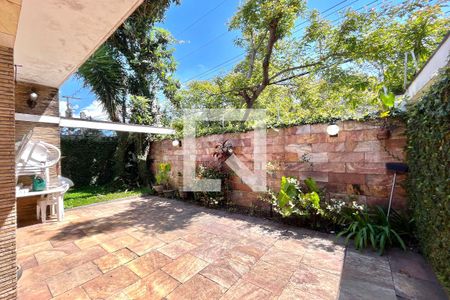 Varanda de casa para alugar com 5 quartos, 250m² em Indianópolis, São Paulo