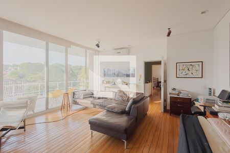 Sala de TV de casa à venda com 4 quartos, 706m² em Alto de Pinheiros, São Paulo