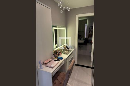 Closet da Suíte 1 de casa de condomínio para alugar com 3 quartos, 120m² em Freguesia (jacarepaguá), Rio de Janeiro