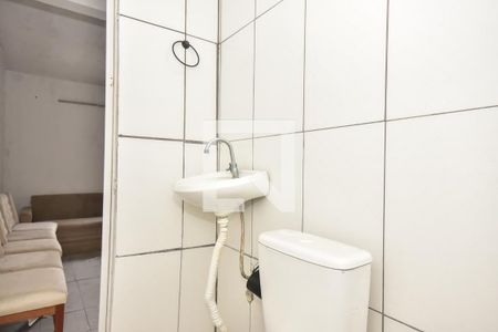 Banheiro de casa para alugar com 1 quarto, 64m² em Parque Maraba, Taboão da Serra