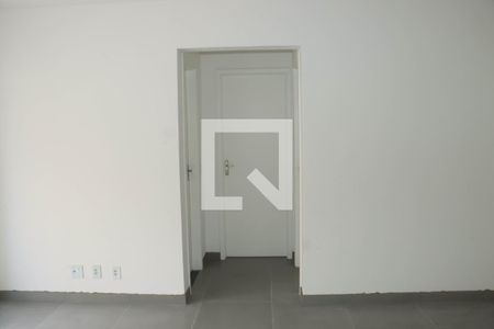 Corredor de apartamento para alugar com 2 quartos, 55m² em Jardim Rio das Pedras, Cotia