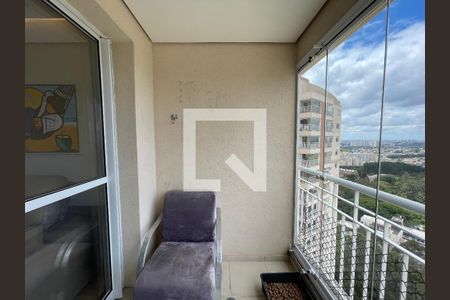 Sacada de apartamento para alugar com 3 quartos, 77m² em Conjunto Promorar Raposo Tavares, São Paulo