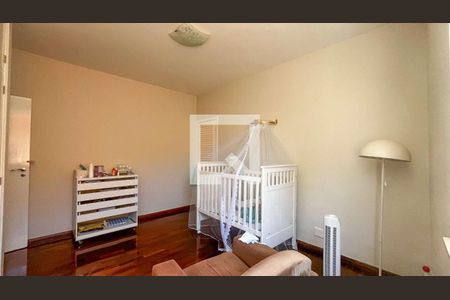 Casa à venda com 6 quartos, 740m² em Vila Paris, Belo Horizonte