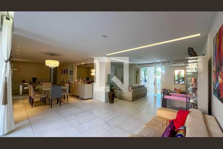 Casa à venda com 6 quartos, 740m² em Vila Paris, Belo Horizonte