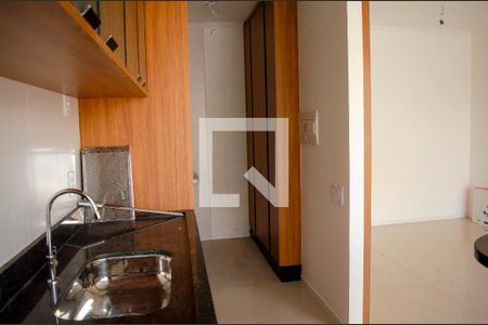 Sala/Cozinha de apartamento para alugar com 2 quartos, 66m² em Setor Bueno, Goiânia