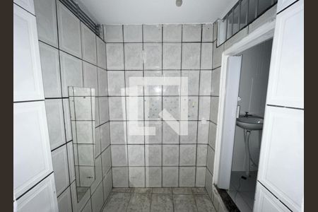 Banheiro Sala/Quarto de casa para alugar com 2 quartos, 39m² em Jardim Rossin, São Paulo