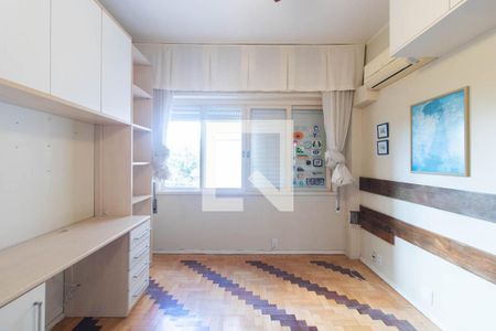 Quarto 1 de apartamento à venda com 2 quartos, 90m² em Santana, Porto Alegre