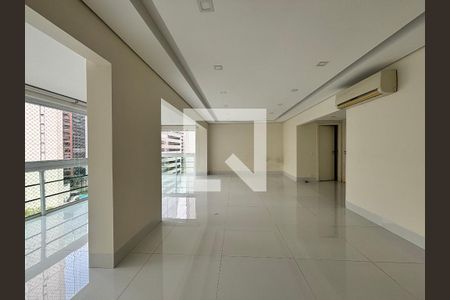 Sala de apartamento à venda com 3 quartos, 140m² em Vila Olímpia, São Paulo