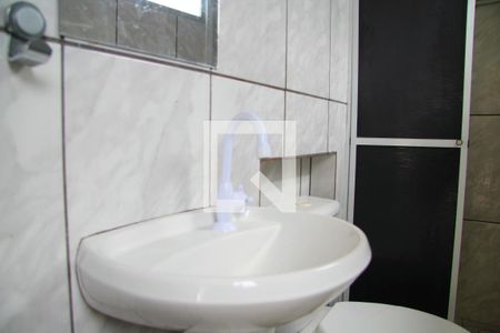 Banheiro Social de casa para alugar com 1 quarto, 30m² em Cidade Parque Brasilia, Guarulhos