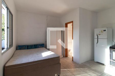 Sala/Quarto de kitnet/studio para alugar com 1 quarto, 26m² em Santo Antônio, Porto Alegre