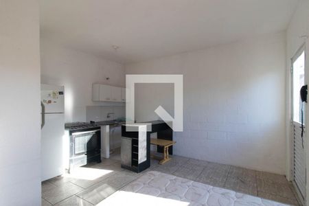 Sala/Quarto de kitnet/studio para alugar com 1 quarto, 26m² em Santo Antônio, Porto Alegre
