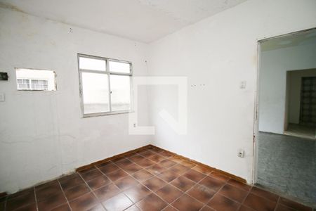 Quarto 1 de casa para alugar com 2 quartos, 50m² em Parada de Lucas, Rio de Janeiro