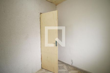Quarto 2 de casa para alugar com 2 quartos, 50m² em Parada de Lucas, Rio de Janeiro