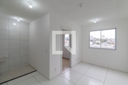Sala/Cozinha de apartamento para alugar com 2 quartos, 35m² em Vila Norma, São Paulo