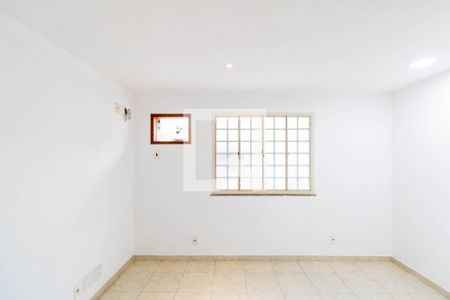 Quarto 1 de casa para alugar com 2 quartos, 90m² em Campo Grande, Rio de Janeiro