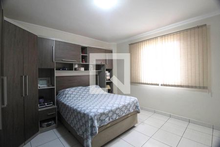 Quarto 1 de casa à venda com 4 quartos, 173m² em Vila Nova York, São Paulo