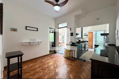 Sala de apartamento para alugar com 2 quartos, 65m² em Urca, Rio de Janeiro