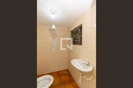Banheiro de casa para alugar com 1 quarto, 28m² em Aricanduva, São Paulo