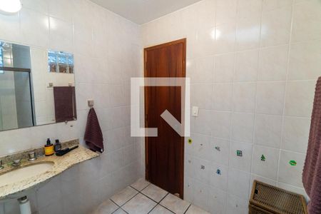 Banheiro da Suíte 1 de casa à venda com 3 quartos, 200m² em Indianópolis, São Paulo