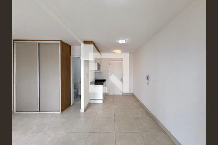 Sala de kitnet/studio para alugar com 1 quarto, 35m² em Chácara Santo Antônio (zona Sul), São Paulo