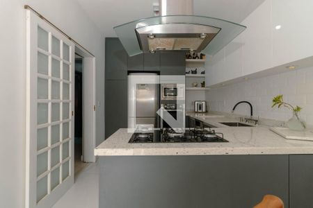 Cozinha de casa para alugar com 3 quartos, 300m² em Boa Vista, Porto Alegre