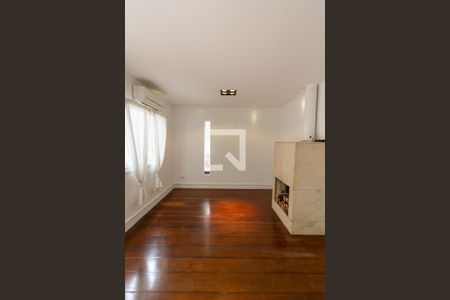 Sala de Estar de casa de condomínio para alugar com 3 quartos, 152m² em Campo Belo, São Paulo