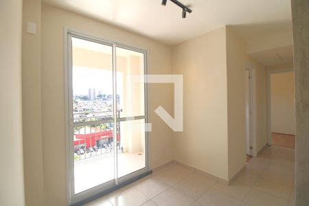 Sala de apartamento para alugar com 3 quartos, 56m² em Jardim Santo Antoninho, São Paulo