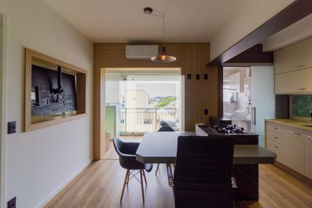 Sala de apartamento para alugar com 1 quarto, 50m² em Jardim Aeroporto, São Paulo