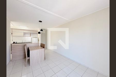Sala de apartamento para alugar com 2 quartos, 61m² em Jardim Tamoio, Jundiaí