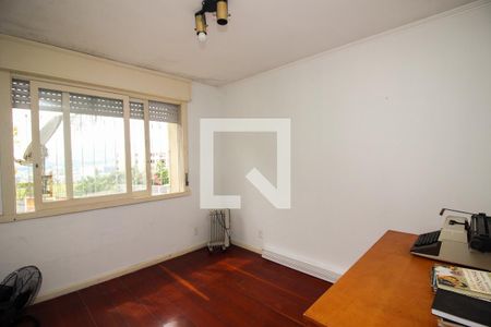 Quarto 2 de apartamento à venda com 2 quartos, 61m² em Medianeira, Porto Alegre