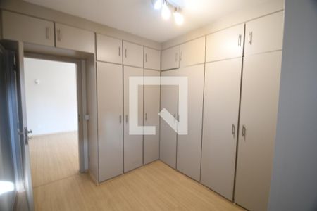 Quarto 1 de apartamento para alugar com 2 quartos, 75m² em Centro, Campinas