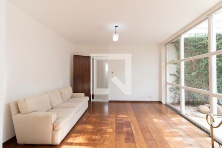 Sala 2 de casa para alugar com 4 quartos, 450m² em Butantã, São Paulo