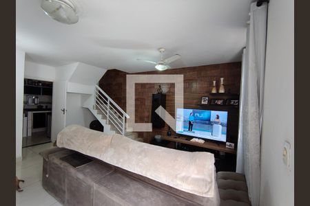 Sala de casa de condomínio para alugar com 3 quartos, 120m² em Jacarepaguá, Rio de Janeiro