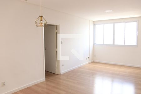 Sala de apartamento para alugar com 3 quartos, 110m² em Setor Central, Goiânia