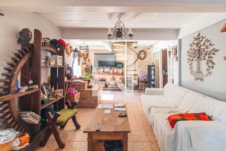 Sala de casa à venda com 3 quartos, 120m² em Santa Tereza, Porto Alegre