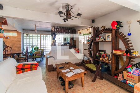 Sala de casa à venda com 3 quartos, 120m² em Santa Tereza, Porto Alegre